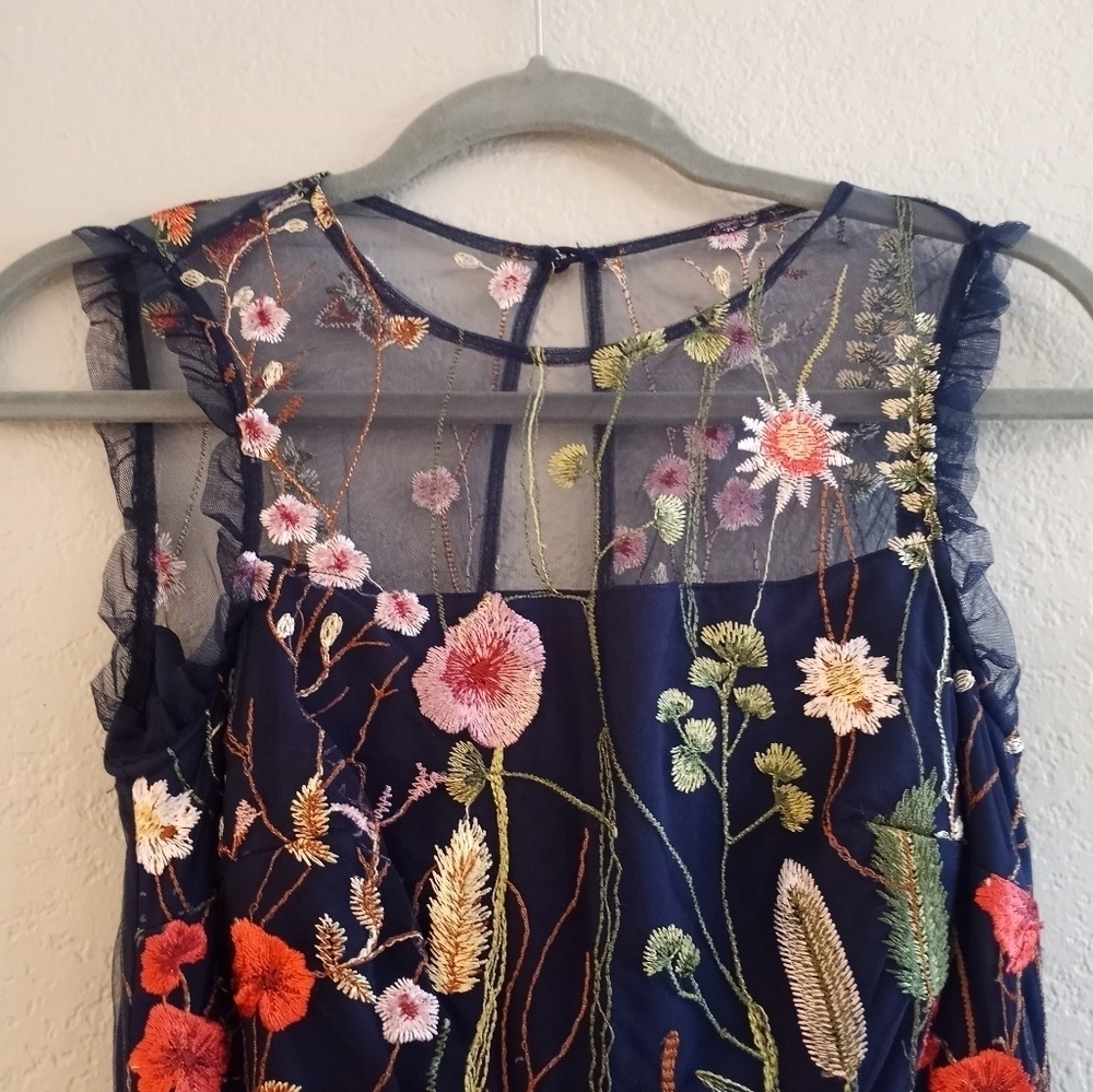 Morgan & Co Embroidered Floral Sheer Mesh Overlay Illusion Neckline Fairy Dress - Picture 4 of 8